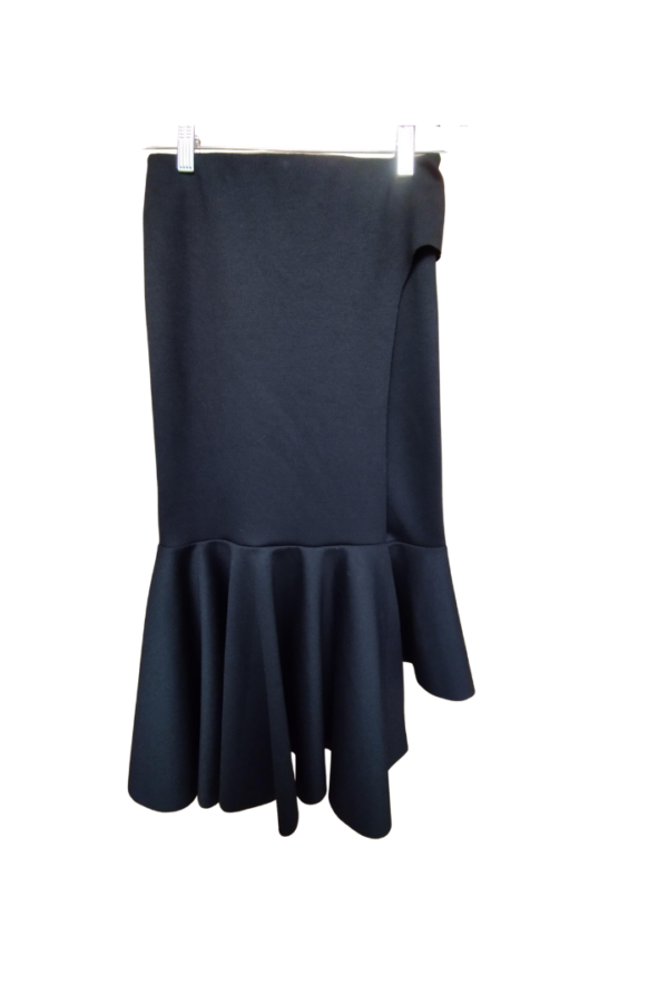 Falda Cut Outs con Bolero Marca PURA