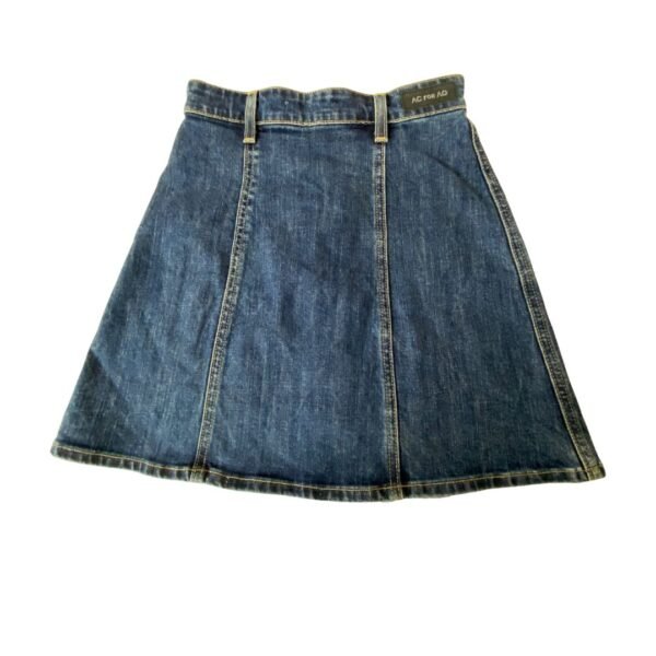Mini Falda Denim con Botones Marca Adriano Goldschmied con Alexa Chung - Imagen 2